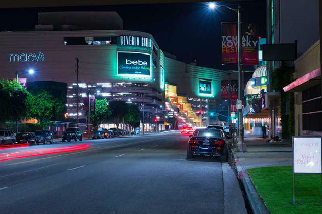 Khám phá trung tâm mua sắm hoành tráng nhất Los Angeles